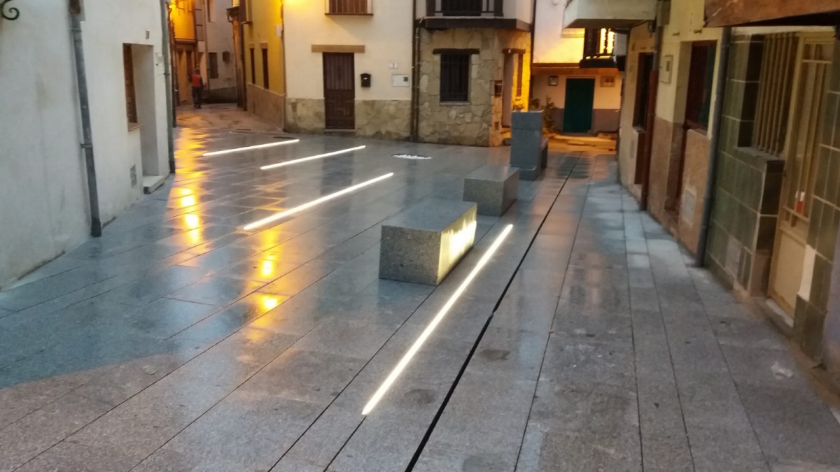 Pavimentación de la Plaza de los Vergeles en Candeleda (Ávila)